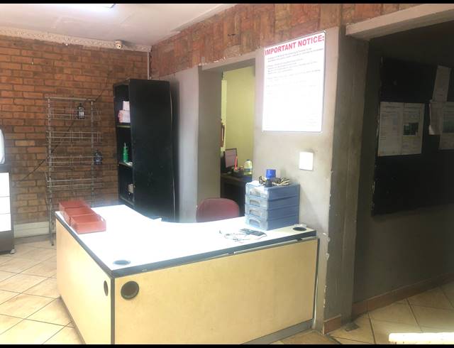 674M² FACTORY FOR SALE IN RUSTENBURG CENTRAL